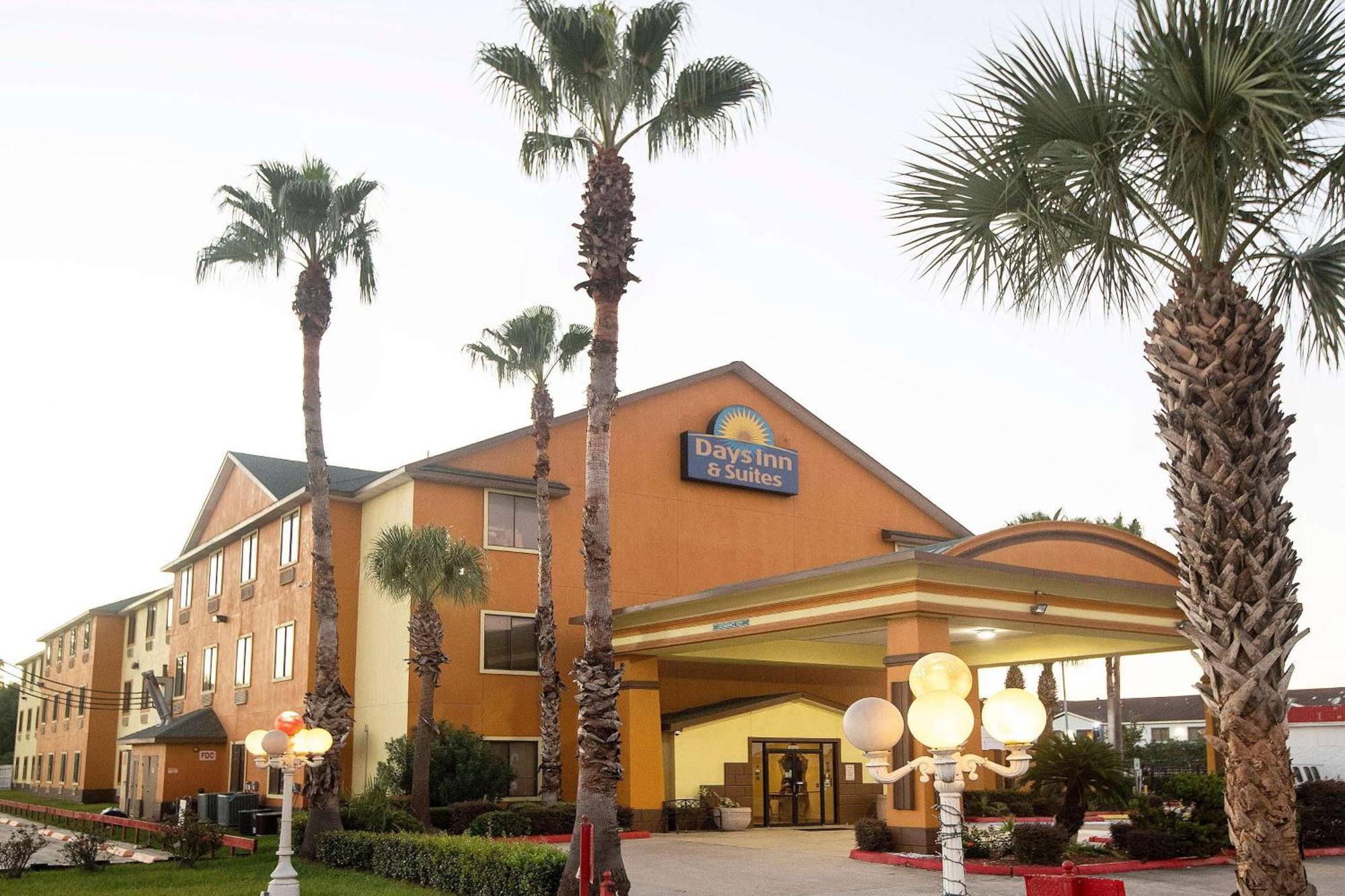 Days Inn & Suites By Wyndham Houston North/Aldine Buitenkant foto